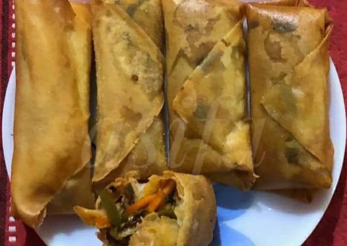 Schezwan Chicken spring roll Recipe by Asifa Kouser - Cookpad