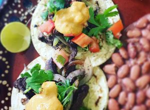 Una foto de Tacos de Hígado Encebollado