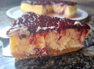 Una foto de Cheesecake con frutos rojos