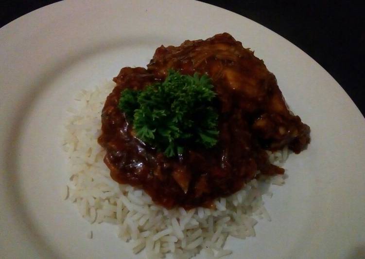 Steps to Prepare Speedy Chicken in tomato gravy