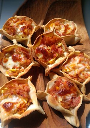 Una foto de Canastitas de jamón y queso 😋