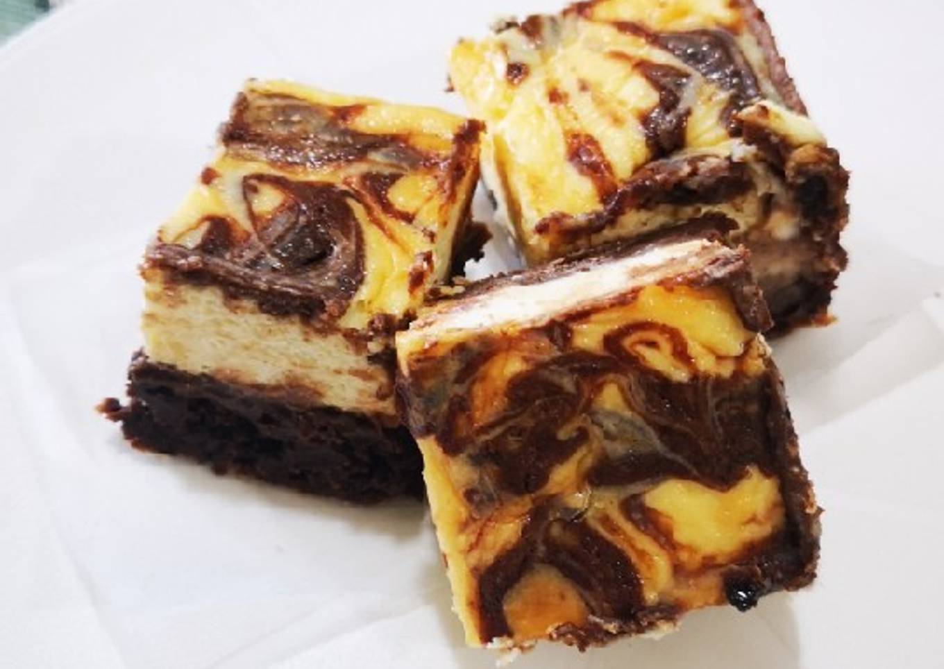 Cheesecake Brownies