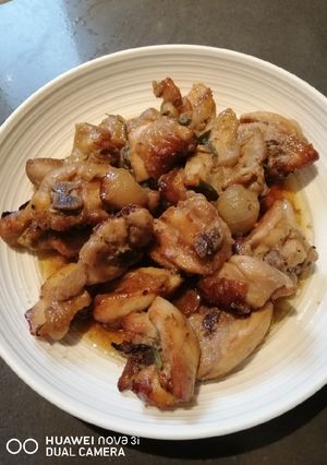 A picture of Oyster Sauce Chicken.