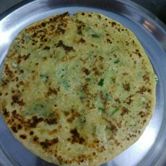 A picture of Phulgobhi ka paratha.