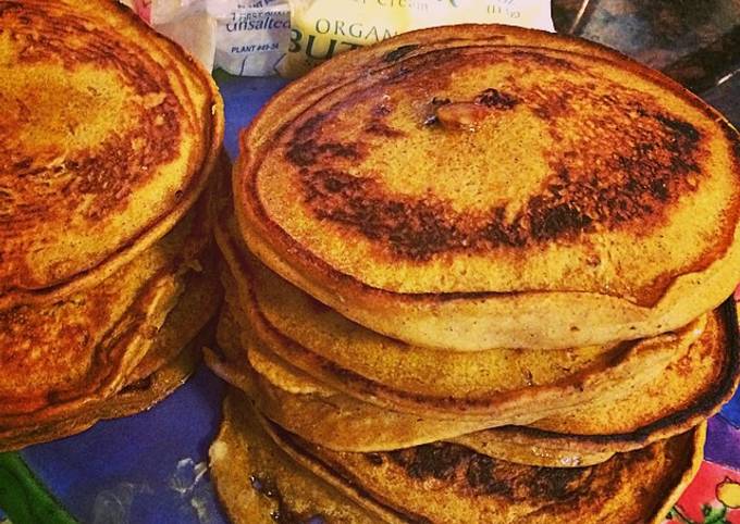 White Chocolate Pumpkin Pancakes