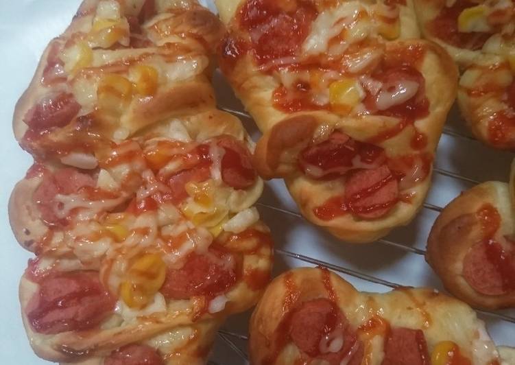 Resep Caterpillar Sausage Bread | Resep Membuat Caterpillar Sausage Bread Yang Sempurna