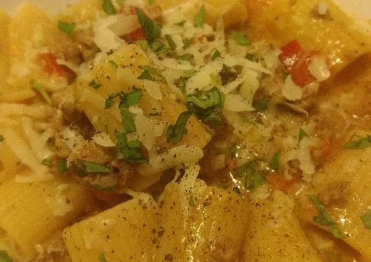 Recipe of Homemade Scain&#39;s Rigatoni Bolognese