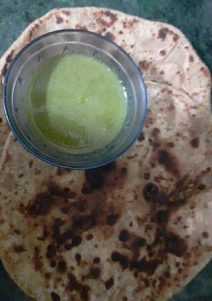 आलू चीज़ बटर पराठा (Aloo cheese butter masala recipe in hindi) रेसिपी मुख्य फोटो