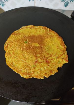 बेसन के चीले (besan ke cheele recipe in Hindi) रेसिपी मुख्य फोटो