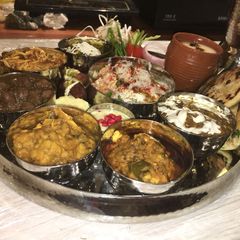 A picture of Punjabi thali.