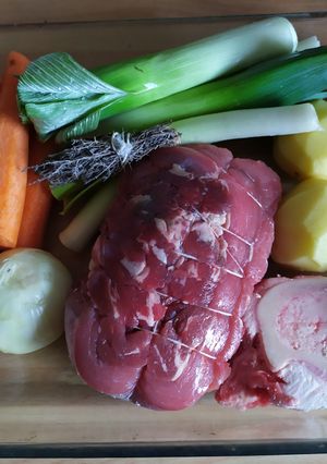 A picture of Pot-au-feu.
