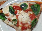 Una foto de bola de mozzarella