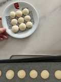 Mimi's ขนมผิง Coconut Milk Cookies