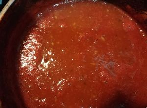 Una foto de Salsa de tomate para pizza, pasta, calzone