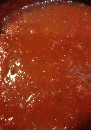 Una foto de Salsa de tomate para pizza, pasta, calzone