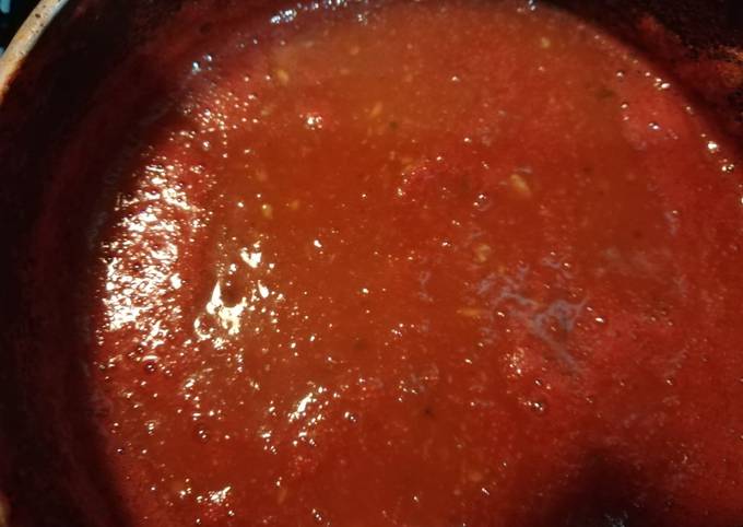 Salsa de tomate para pizza, pasta, calzone Receta de María Carmen - Cookpad