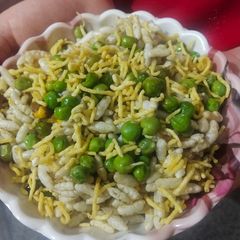 A picture of Matar bhel.