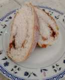 Pan con jalea de arazá