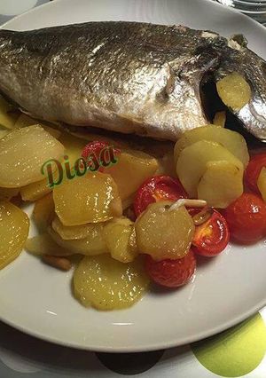 Una foto de Orata al horno
