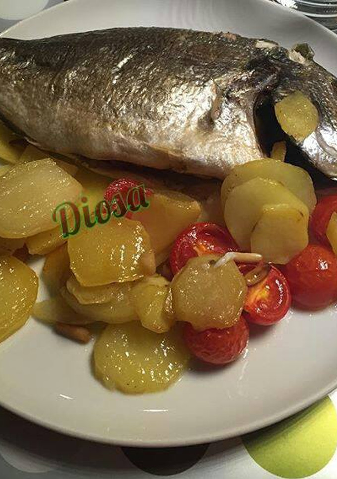 Una foto de Orata al horno