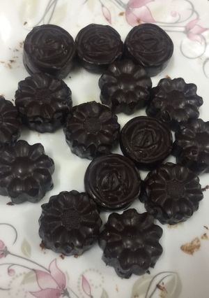A picture of Homemade Dark Chocolate.