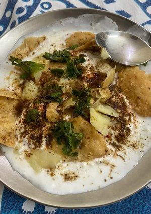 पापड़ी चाट (papdi chaat recipe in hindi) रेसिपी मुख्य फोटो