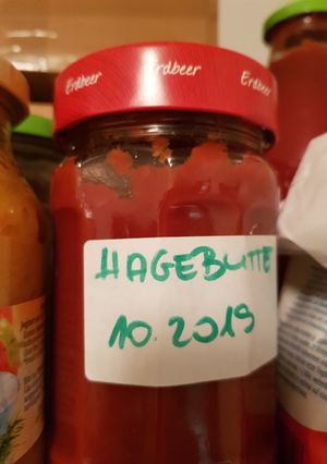 Csipkebogyó lekvár recept fotója