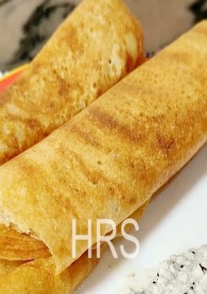 A picture of 30 min instant dosa recipe with suji and curd.