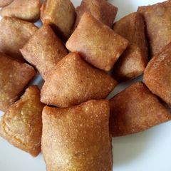 Nutmegcinnamon mandazi #kidsrecipecontest #weeklyjikonichallenge A picture of Nutmegcinnamon mandazi #kidsrecipecontest #weeklyjikonichallenge.
