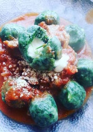 Una foto de Malfatti de espinaca fáciles rellenos