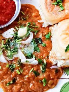बटर पाव भाजी (butter pav bhaji recipe in Hindi) रेसिपी मुख्य फोटो