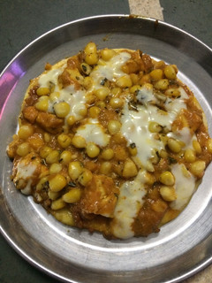 कॉर्न पनीर पिज़्ज़ा (corn paneer pizza recipe in hindi) रेसिपी मुख्य फोटो
