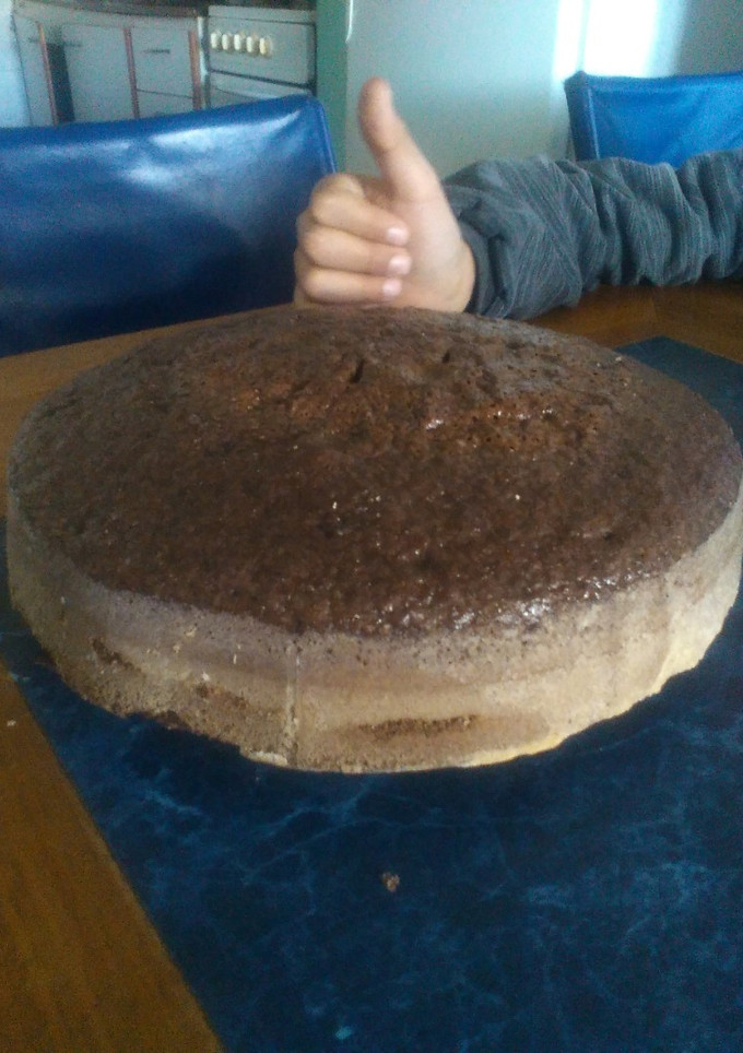 Una foto de Bizcochuelo de chocolate casero súper fácil