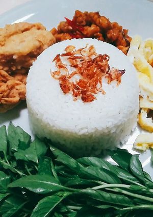 Foto resep Nasi Uduk Magic com