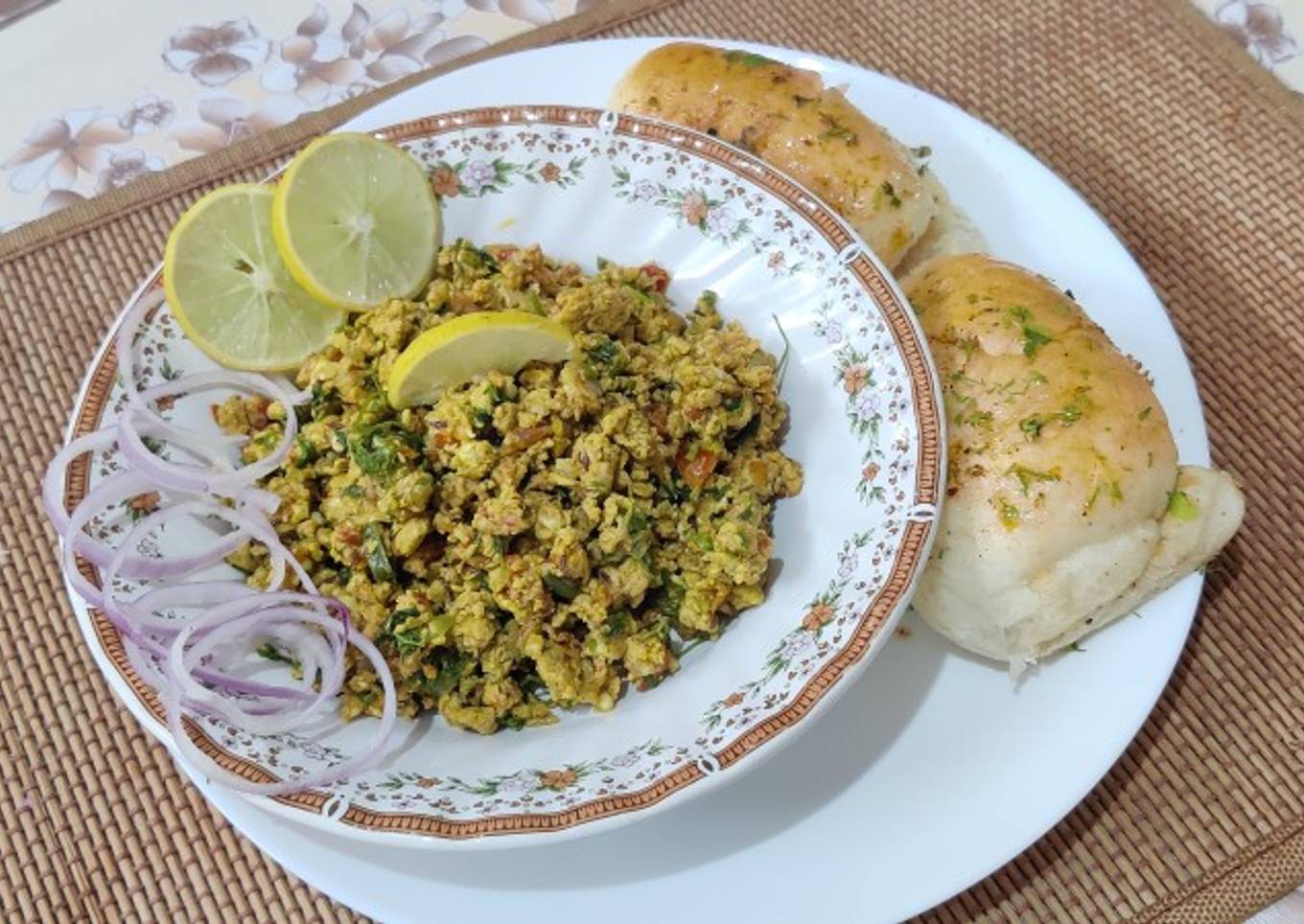 Street Style Egg Bhurji Pav
