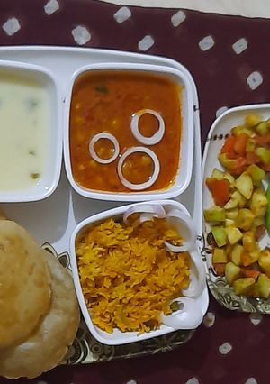 છોલે ચણા (Chole Chana Recipe In Gujarati) રેસીપી મુખ્ય ફોટો