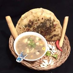 A picture of Mix vegetables soup.