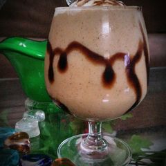A picture of Dj's Mix Fruit Smoothie.
