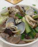 薑絲牛肉蛤蜊麵