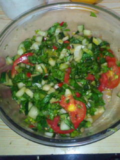 Una foto de Ensalada de Pepinos tipo Haylenne😍