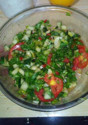 Una foto de Ensalada de Pepinos tipo Haylenne😍