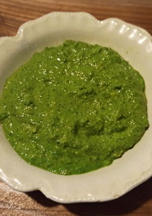 Una foto de Pesto de espinaca