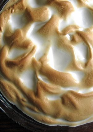 A picture of Banana Custard Meringue.