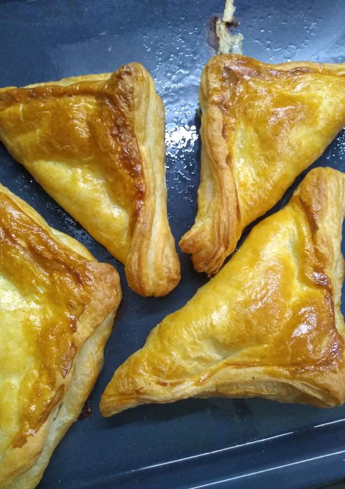 Слойка с мясом