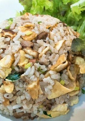 รูปของ ข้าวผัดหมูแดงไข่เส้น