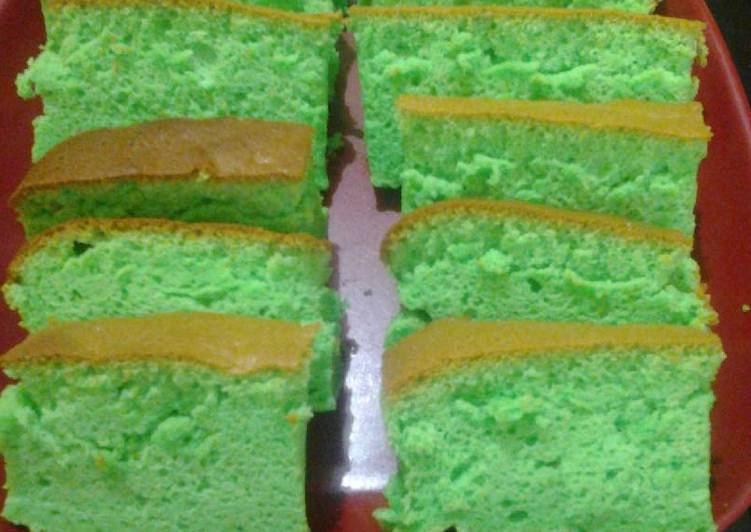 Bolu pandan mirip chiffon cake..yummy