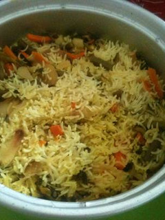 ஹைதராபாத் சிக்கன் பிரியாணி / Hyderabad Chicken Dum Biryani Recipe in tamil செய்முறை முக்கிய புகைப்படம்