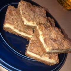 A picture of Snickerdoodle cheesecake bars.