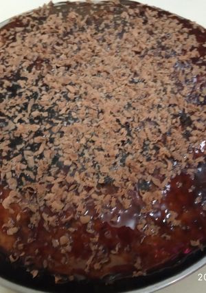 A picture of Ruafza rose chocolate cake.