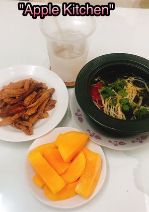 Hình của món Sườn chay chiên giòn & canh rong biển.